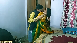 Indian hot Milf aunty vs hot teen&excl;&excl; Indian lovemaking with hindi audio