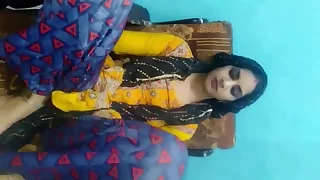 Mating with My cute newly married neighbour bhabhi&comma; desi bhabhi Mating video in hindi audio